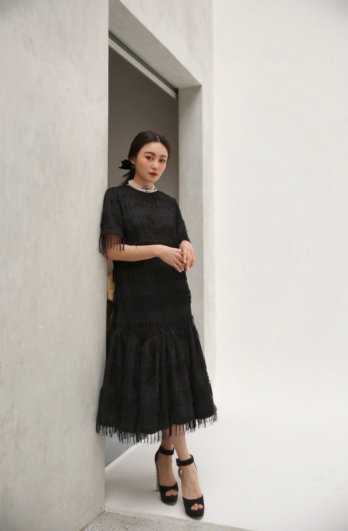 FRILLY DRESS
