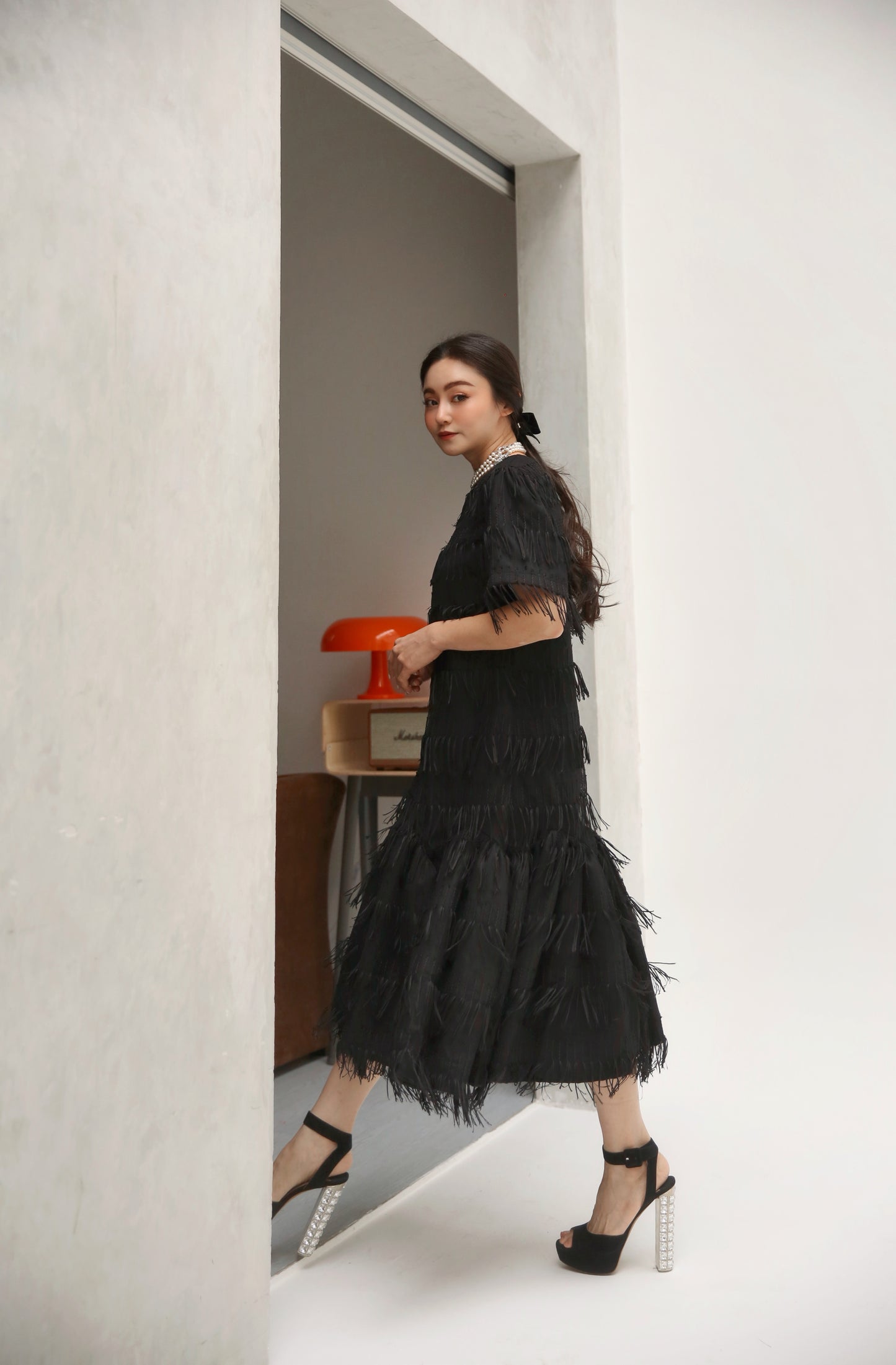 FRILLY DRESS