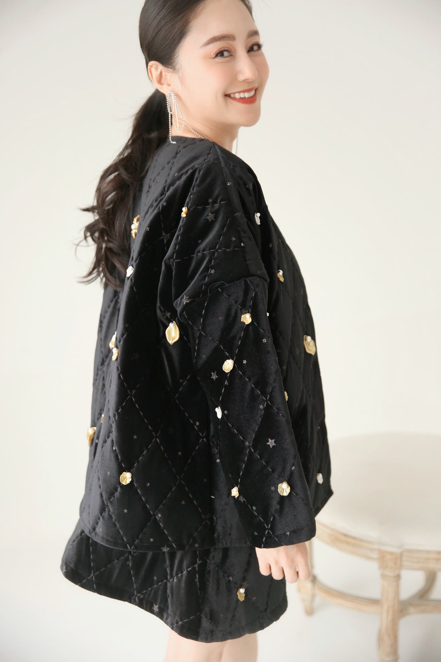 HELLEBORE OUTER