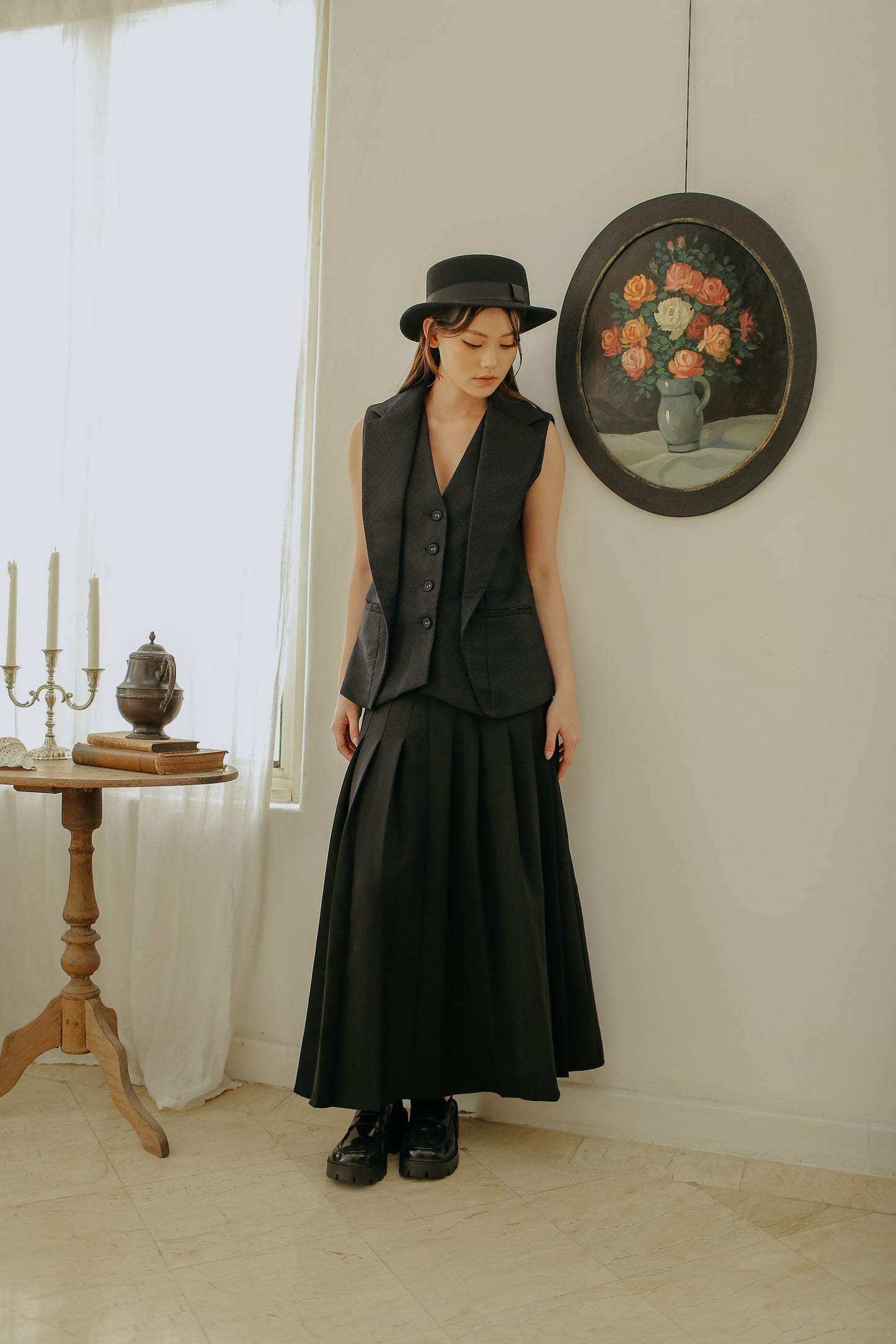 RORA VEST - BLACK (ARRAY JULY 2025)
