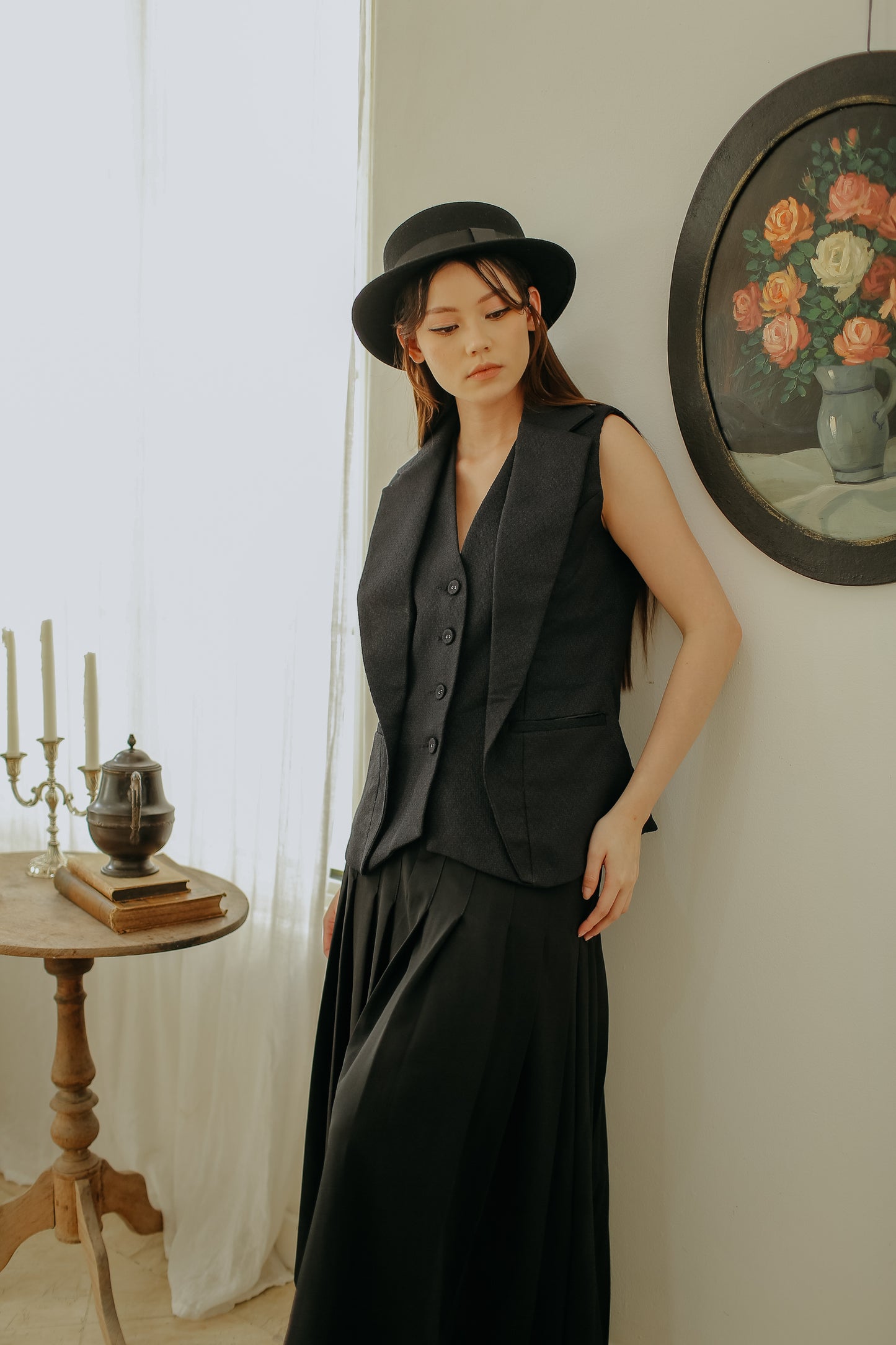 RORA VEST - BLACK (ARRAY JULY 2025)
