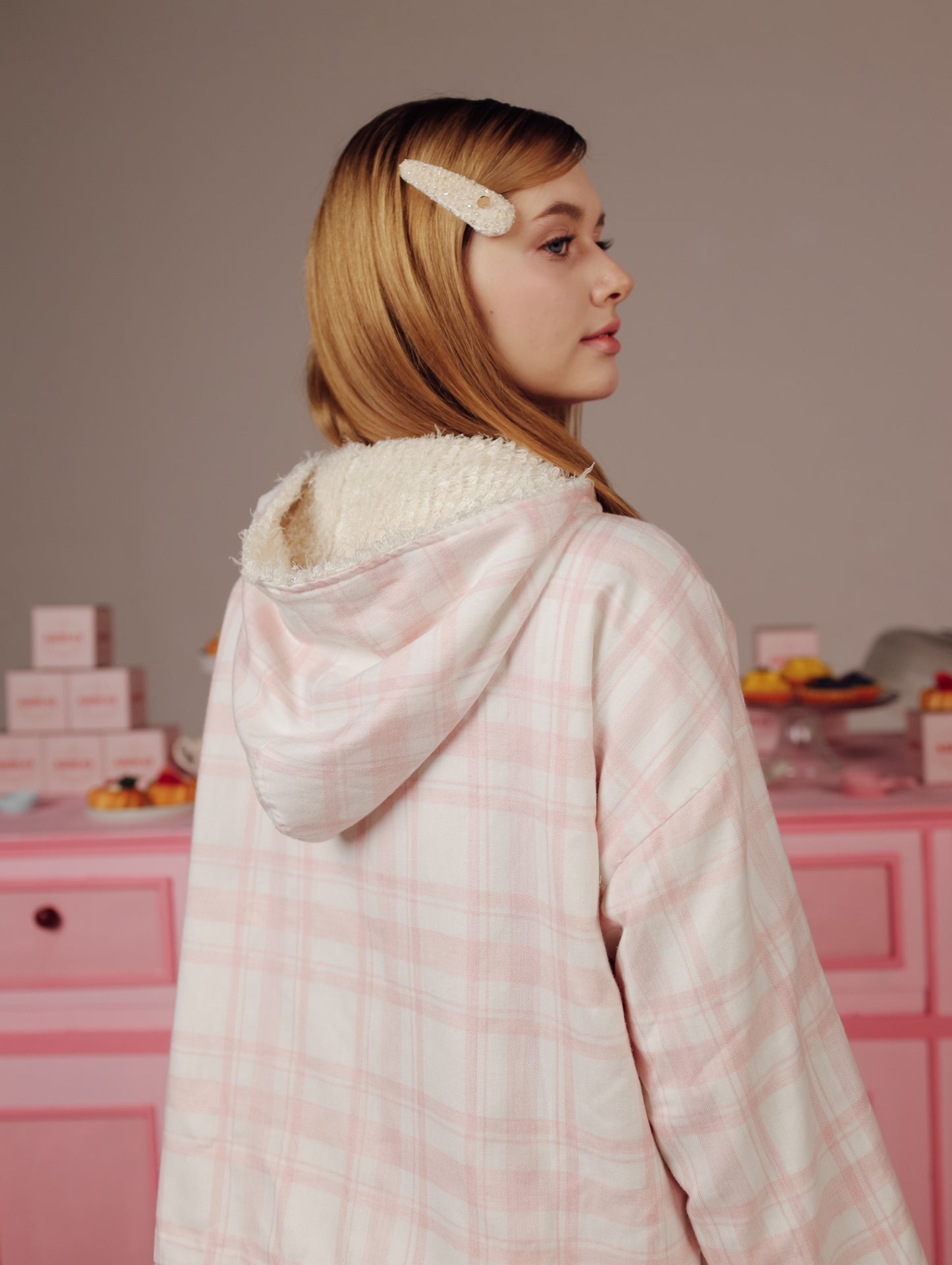 REVE OUTER (DAY OFF PIFW 2025)