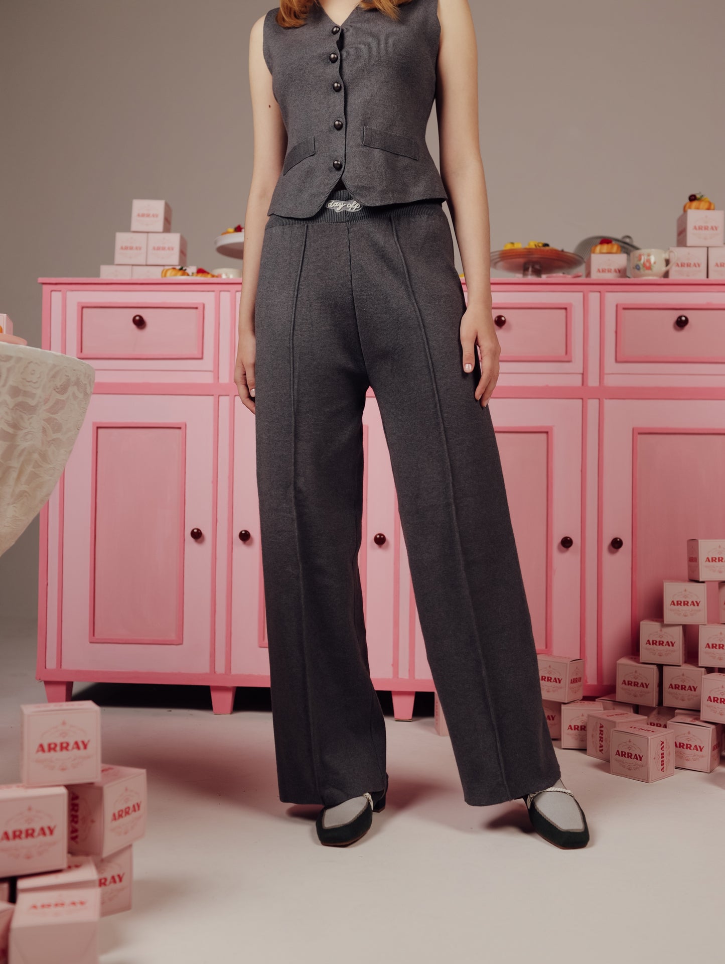 SOLEE PANTS (DAY OFF PIFW 2025)