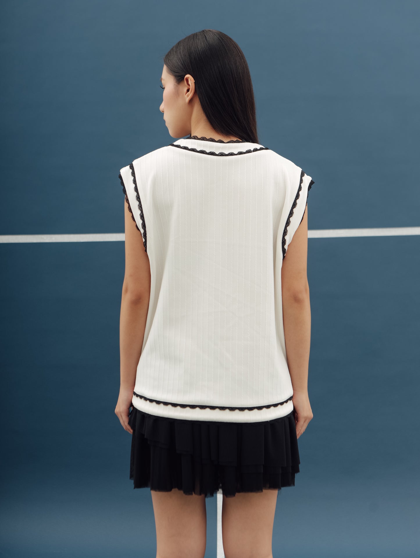 RECA VEST (ARRAY CNY'26)