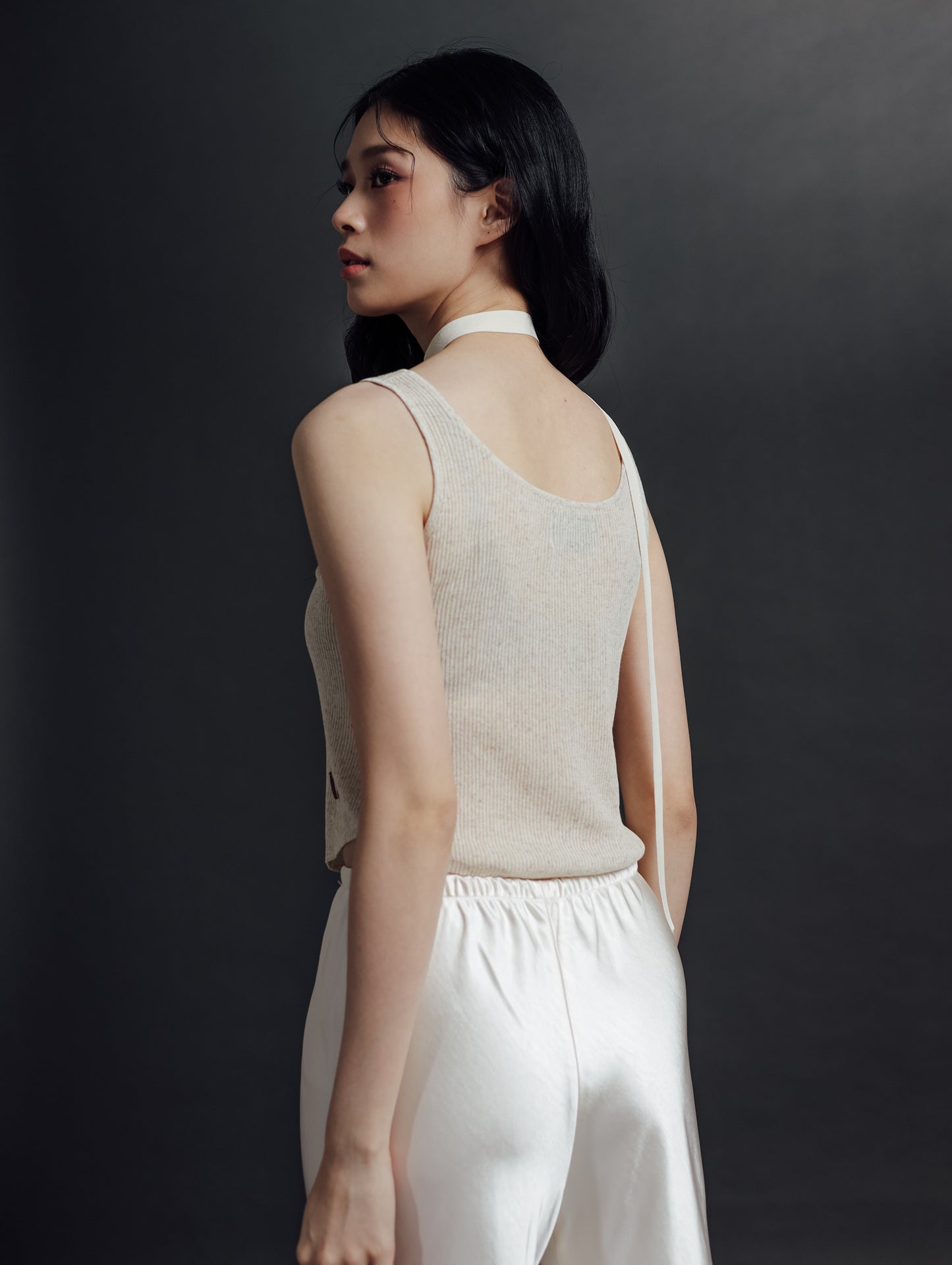 MINA TOP (ESSENTIALS BASHA 2025)