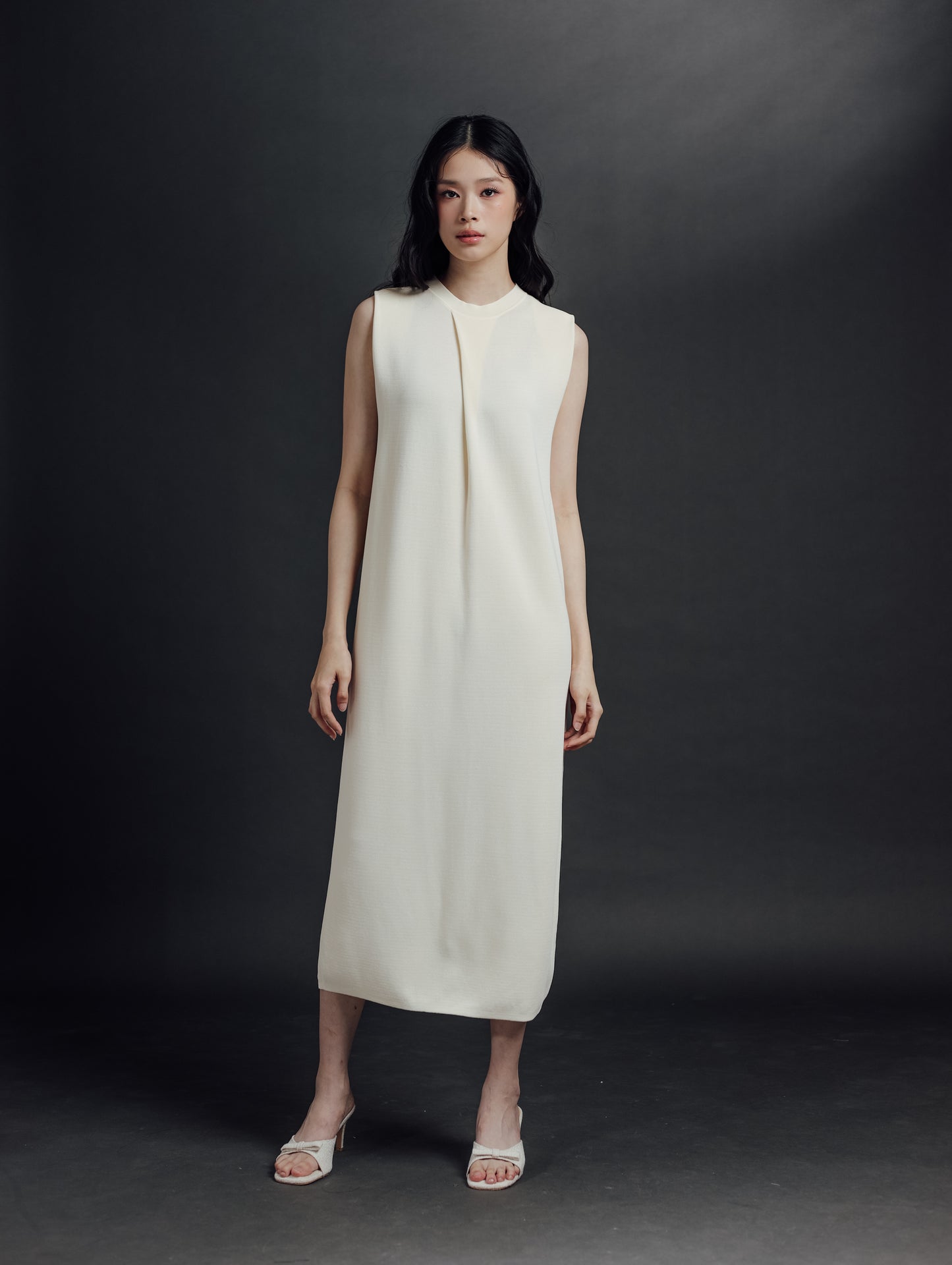 LISA DRESS (ESSENTIALS BASHA 2025)