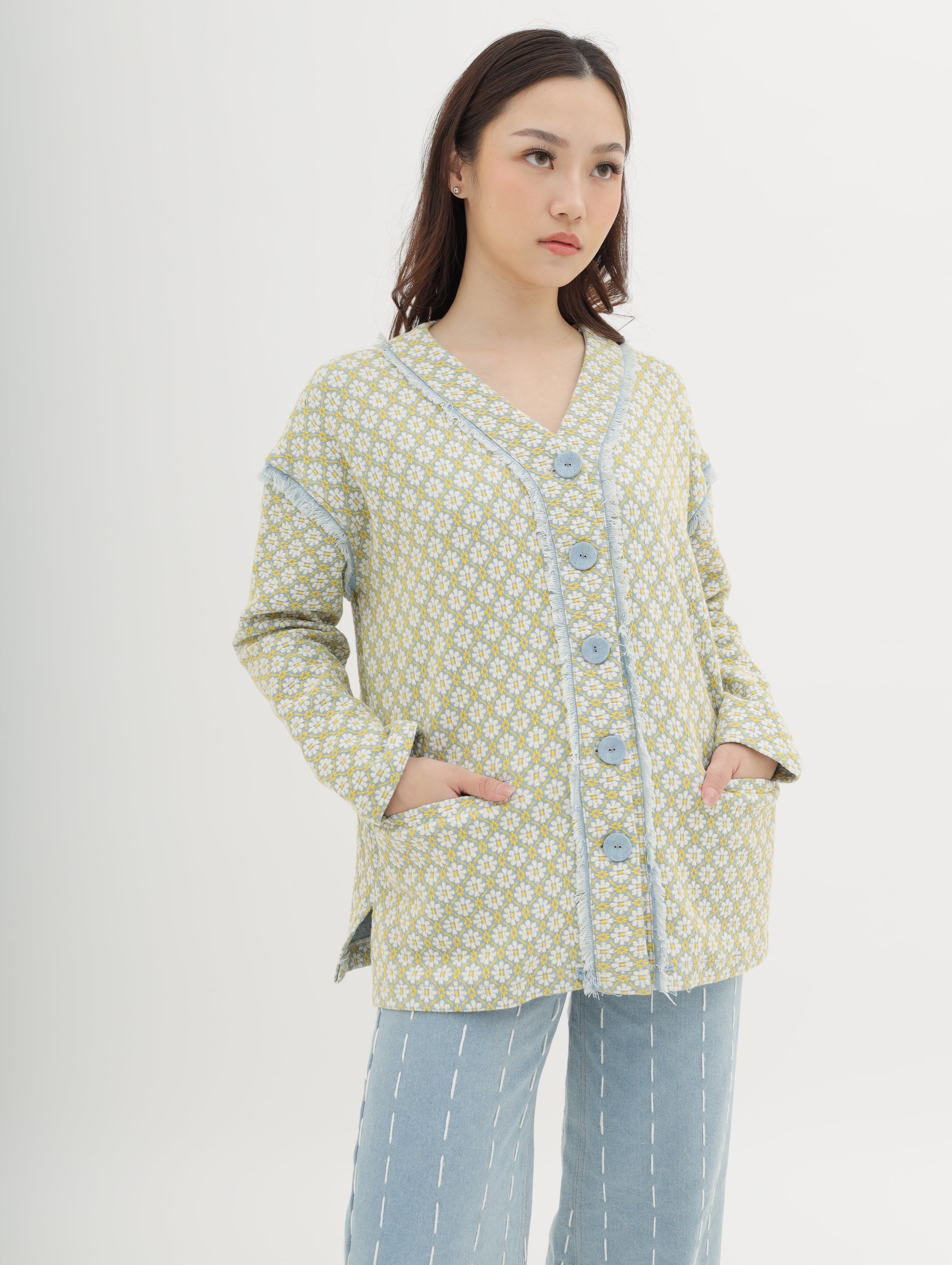 SUNDAY OUTER – Array