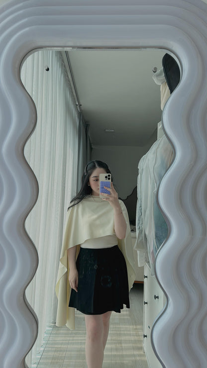 JANA CAPE (DAY OFF MAY 2025)