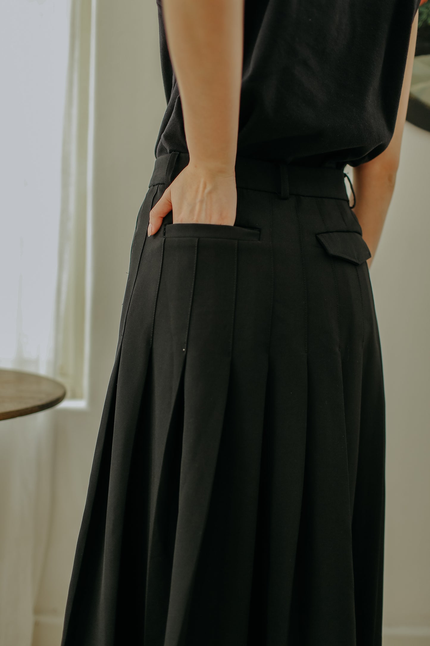 LANY SKIRT (DAY OFF JULY 2025)