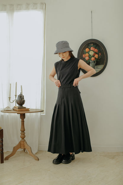 LANY SKIRT (DAY OFF JULY 2025)