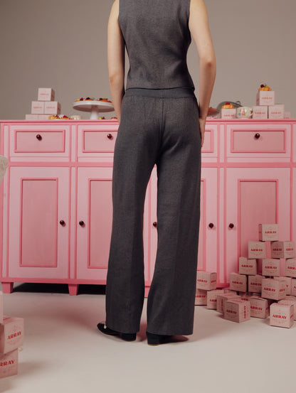 SOLEE PANTS (DAY OFF PIFW 2025)