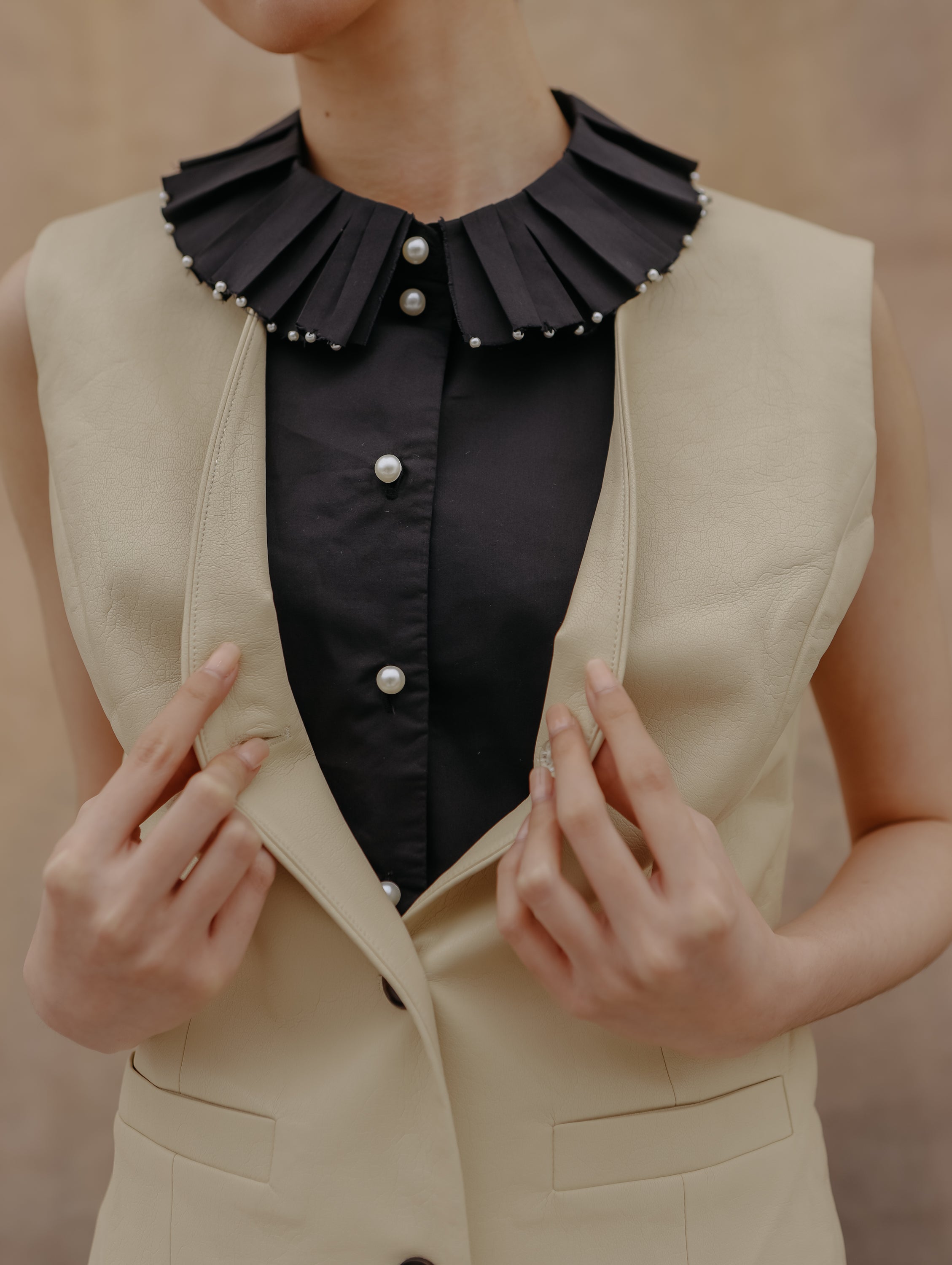 ELIE BIB (ARRAY OCT COLLECTION) – Array