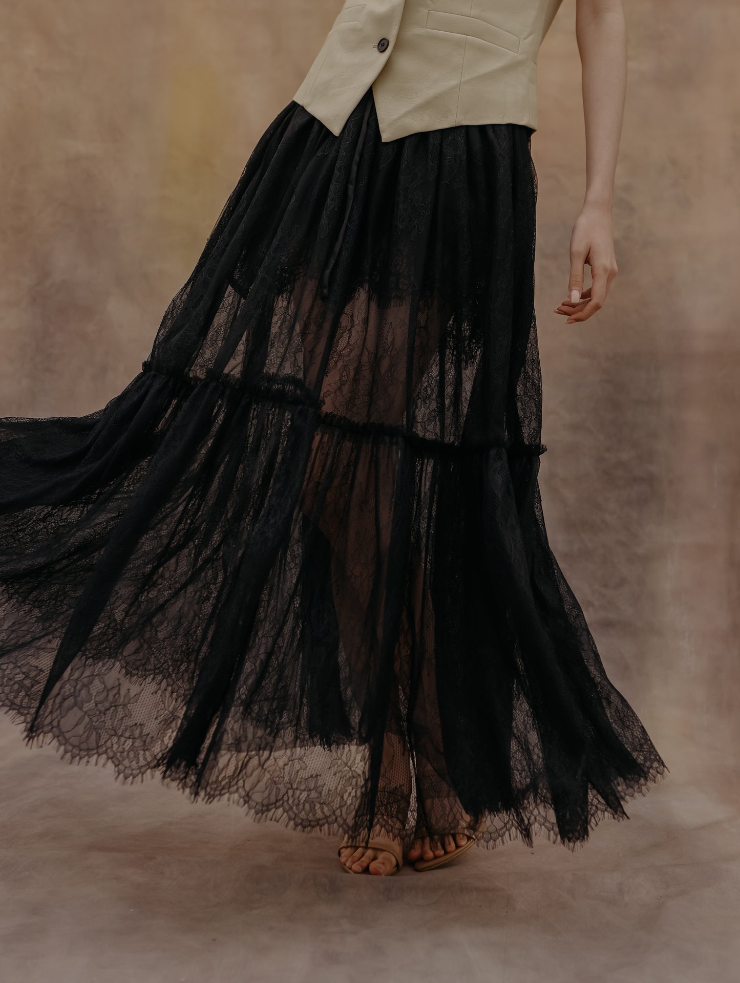 HARRA SKIRT (ARRAY OCT COLLECTION)