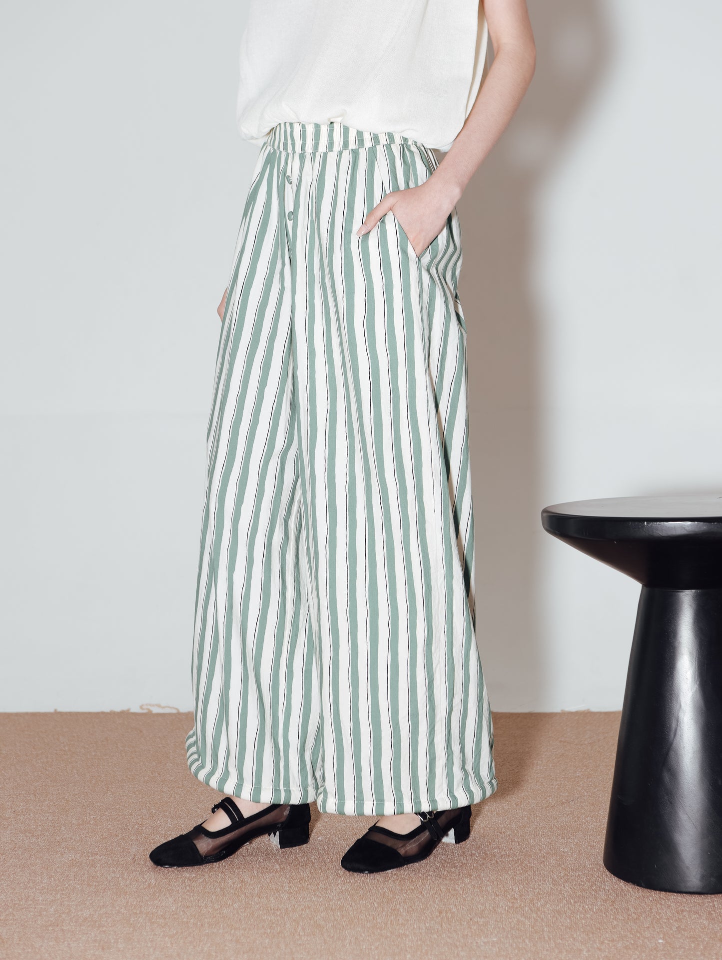 TANVI PANTS (DAY OFF NOV COLLECTION)