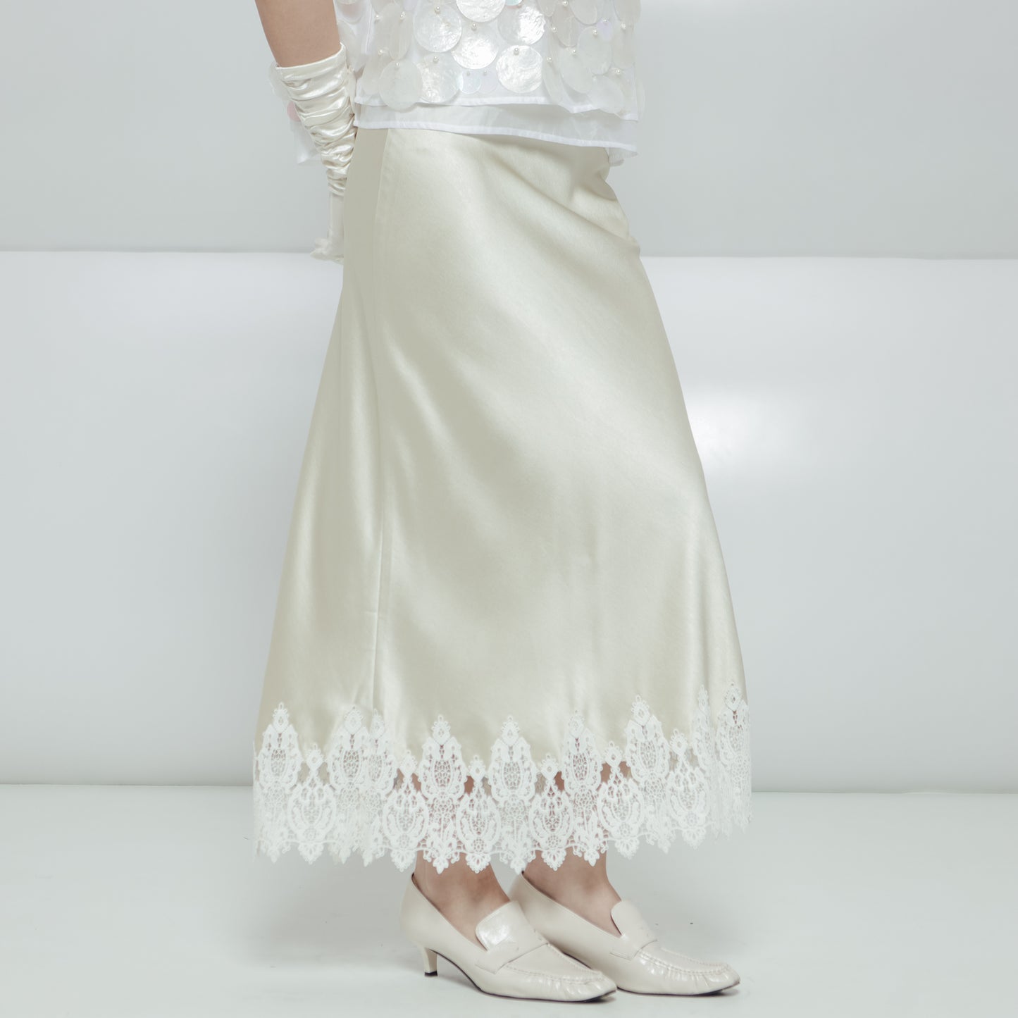 OPHELLA SKIRT  (ARRAY DECEMBER COLLECTION)