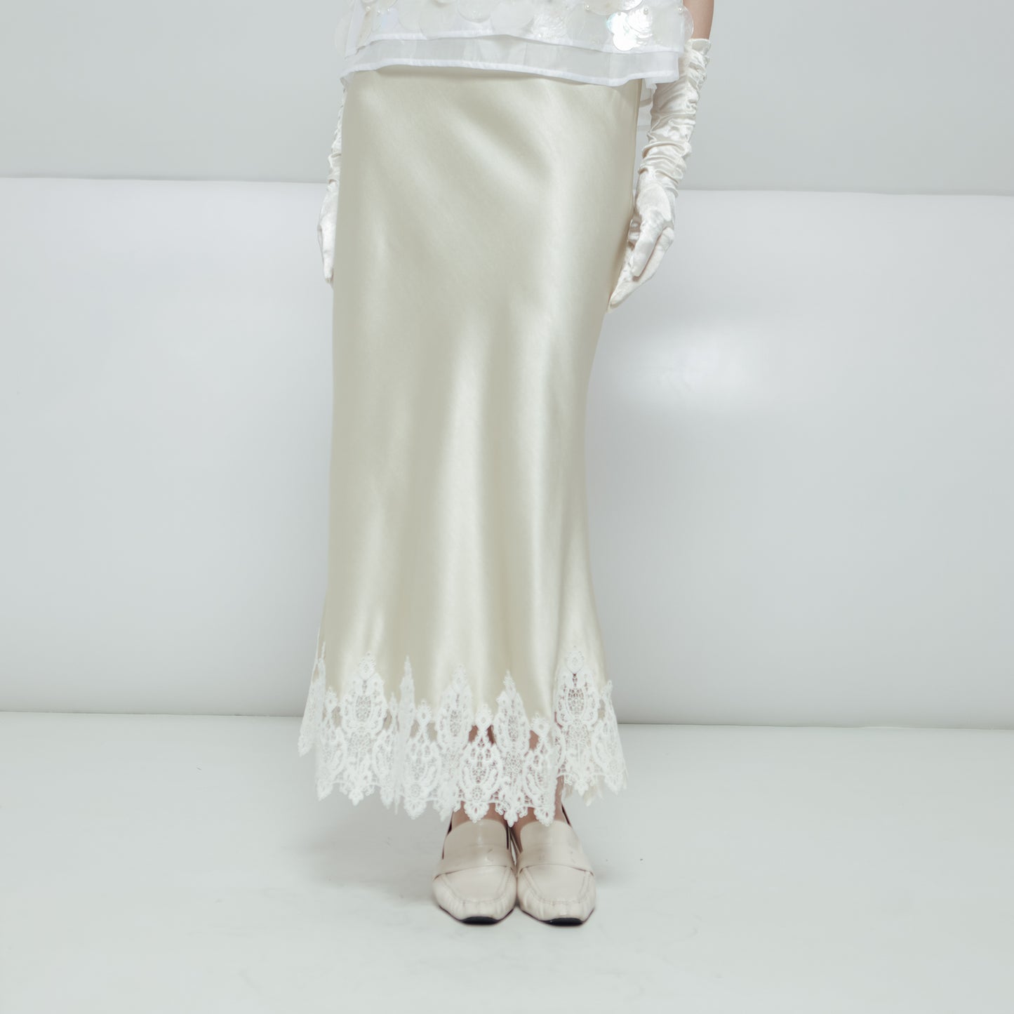 OPHELLA SKIRT  (ARRAY DECEMBER COLLECTION)