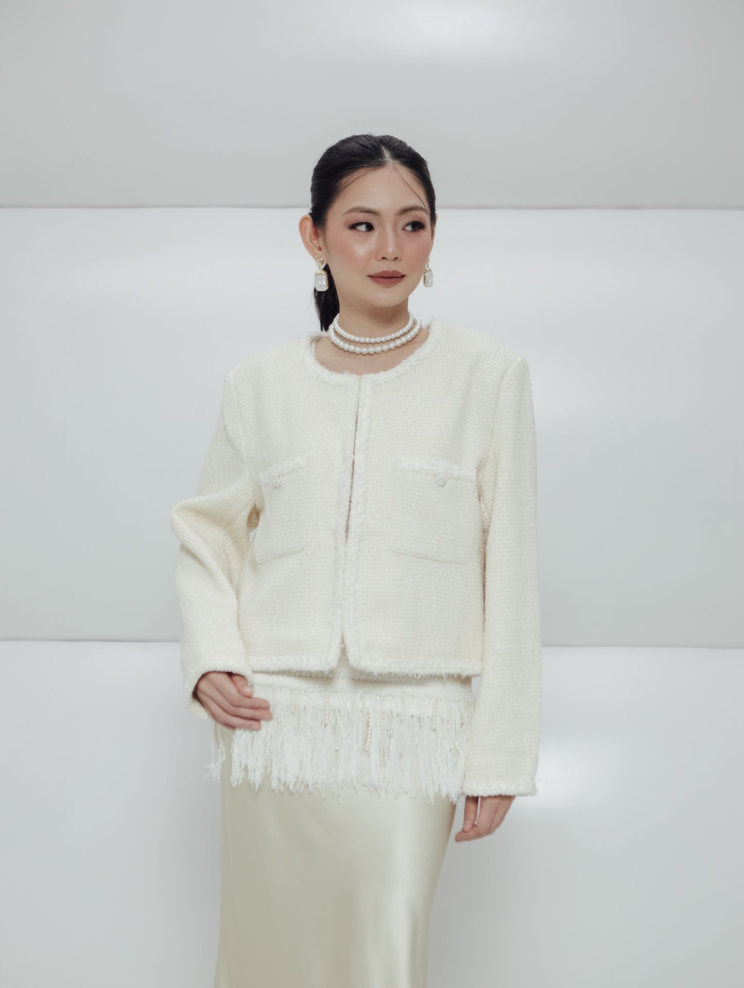 CHLOE OUTER  (ARRAY DECEMBER COLLECTION)