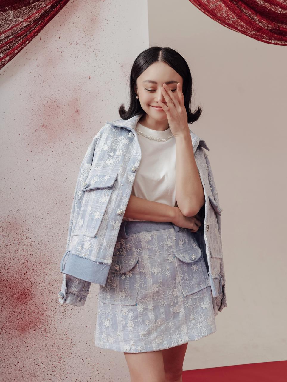 AQUARA OUTER (ARRAY FIRST BLOOM)