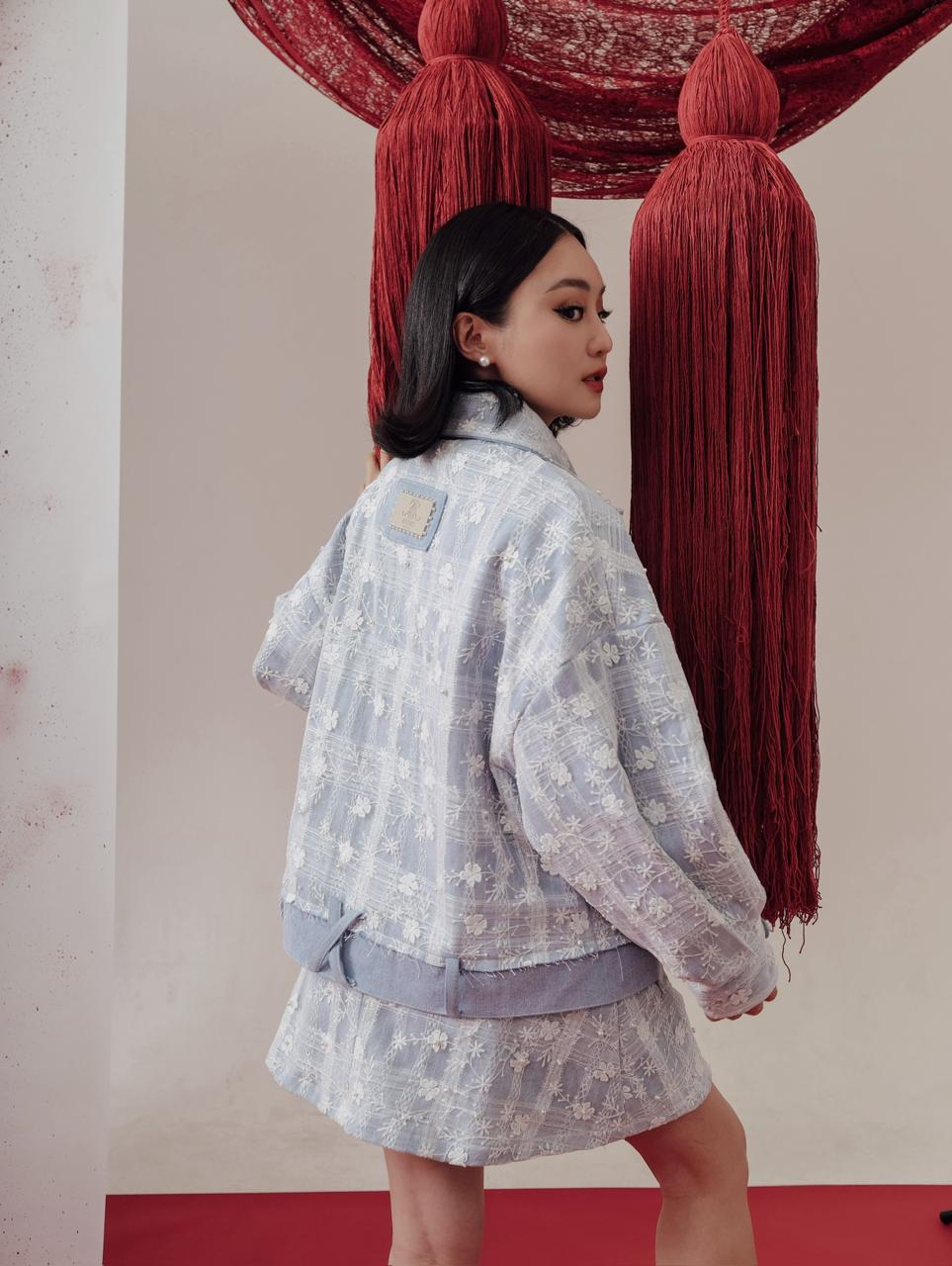 AQUARA OUTER (ARRAY FIRST BLOOM)