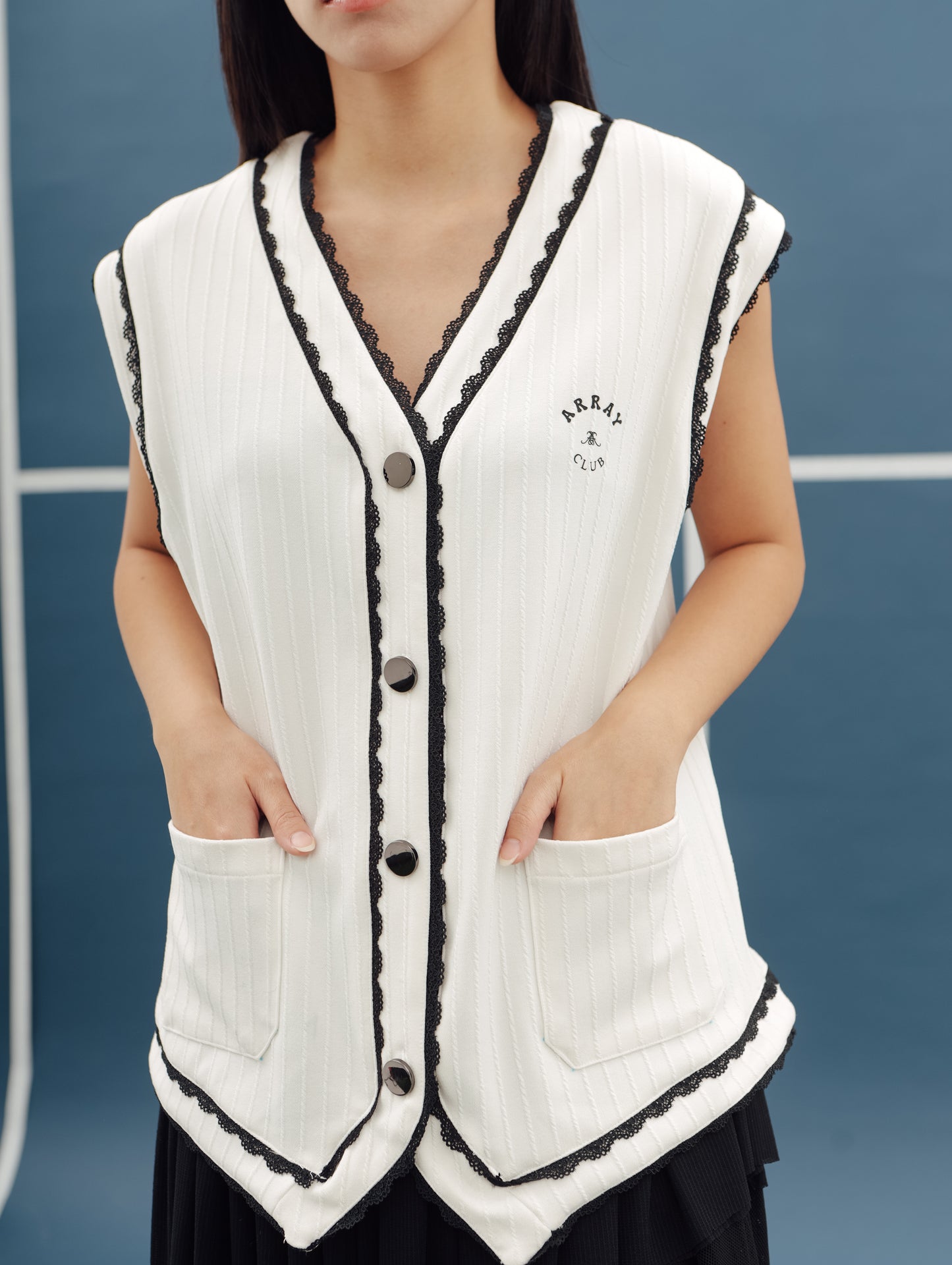 RECA VEST (ARRAY CNY'26)