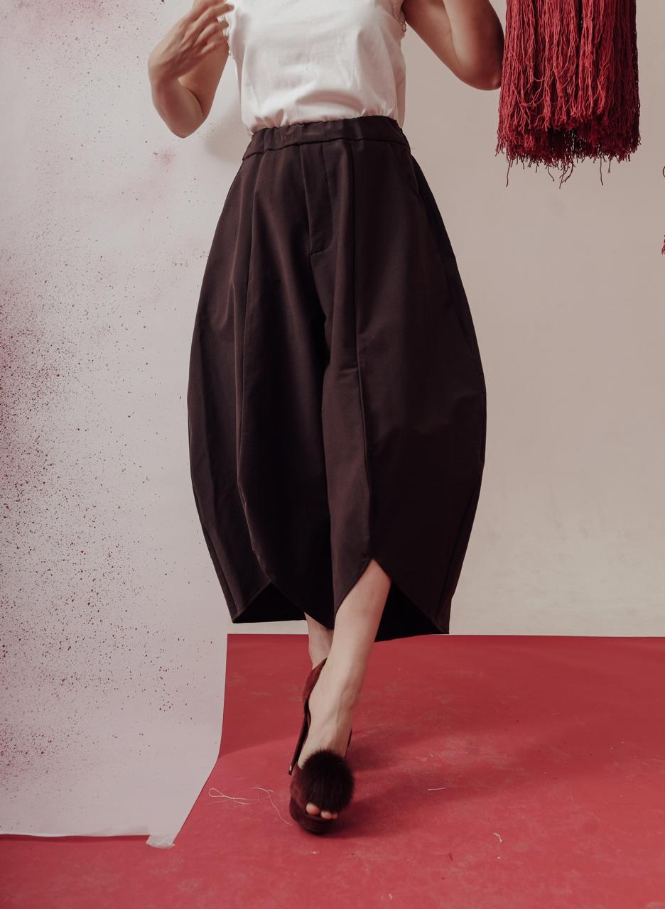 LONI PANTS (DAY OFF BABY DROP)