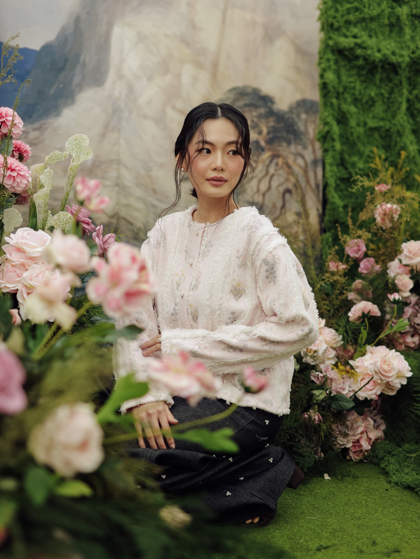 POSY CARDIGAN (ARRAY WALK IN THE GARDEN)