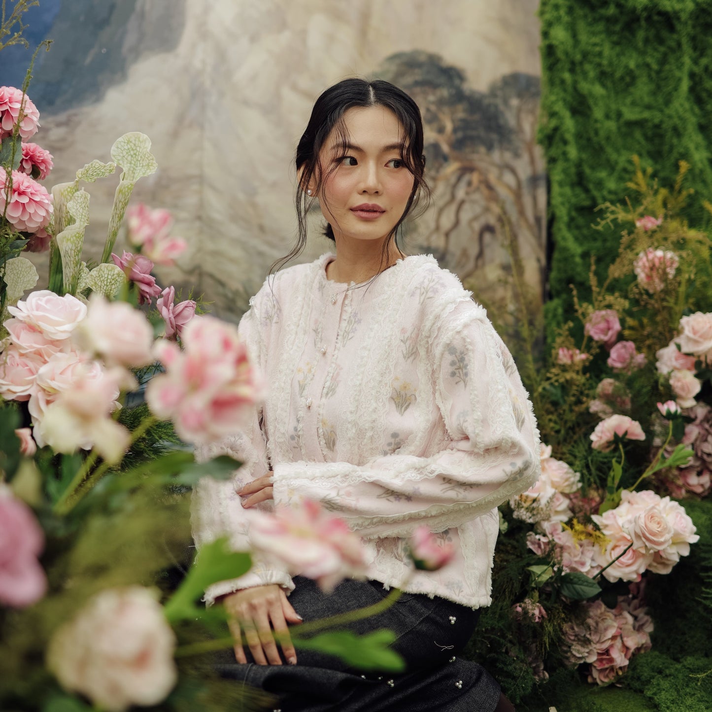 POSY CARDIGAN (ARRAY WALK IN THE GARDEN)