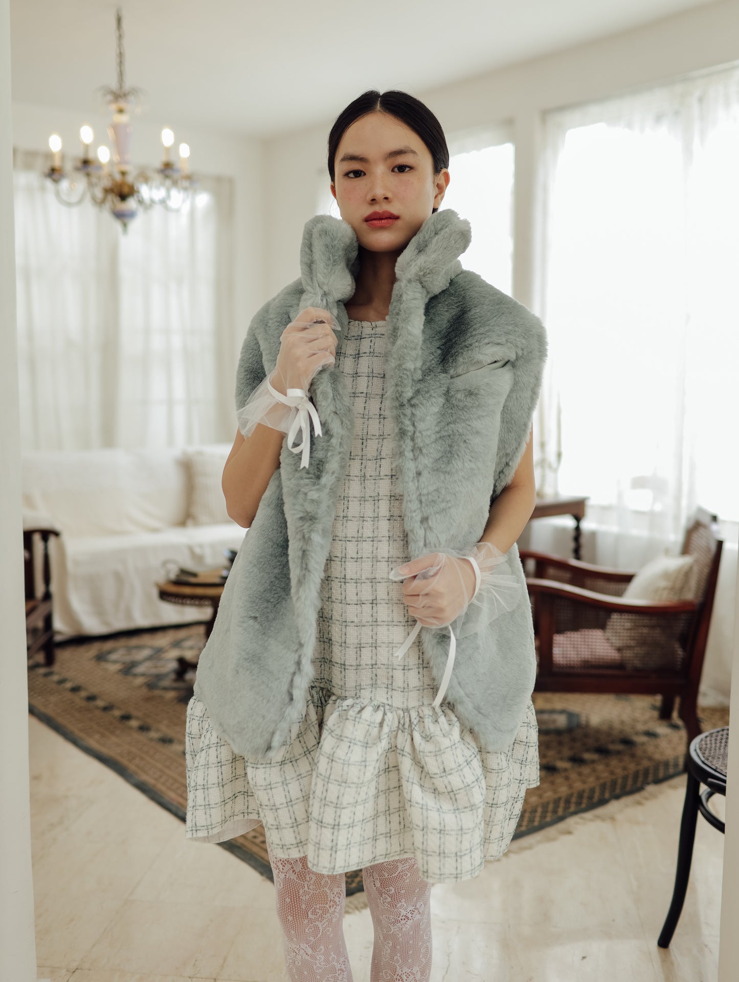 LAVELLE SCARF (ARRAY RIGHT ON SPRING)