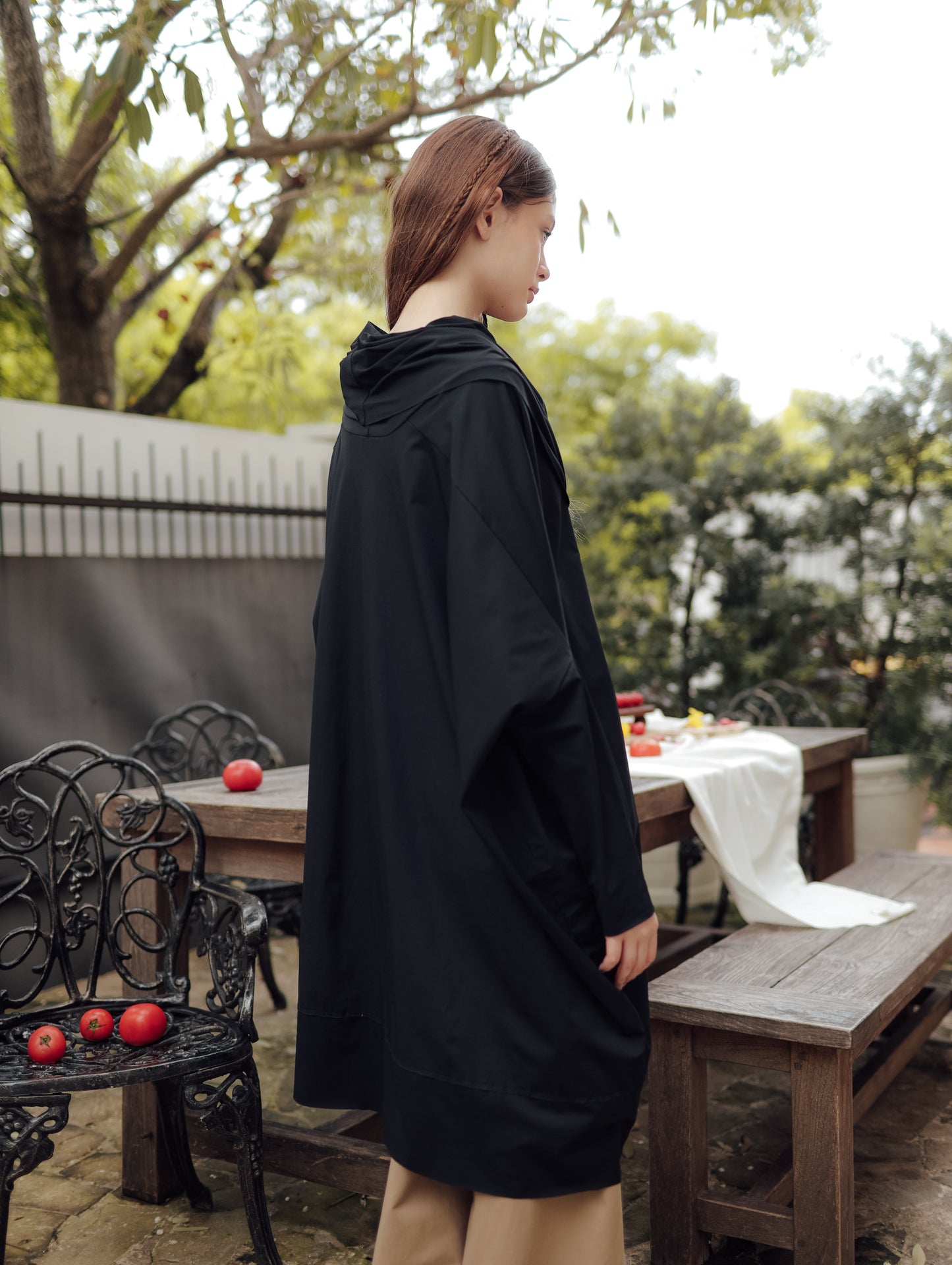 JIFF OUTER (DAYOFF QUIET ARRIVAL)