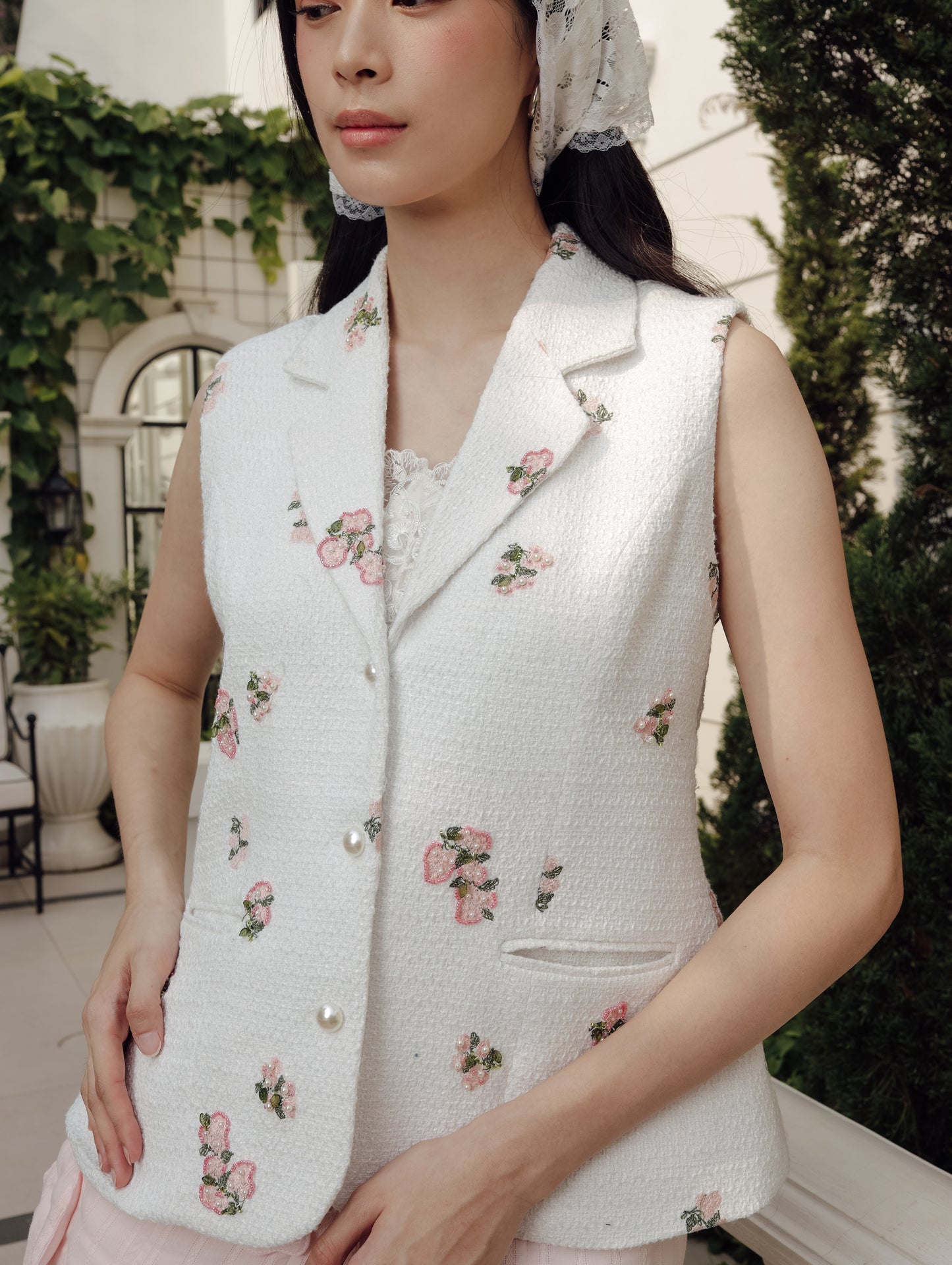 TALINE VEST (ARRAY HEIRLOOM LEGACY)