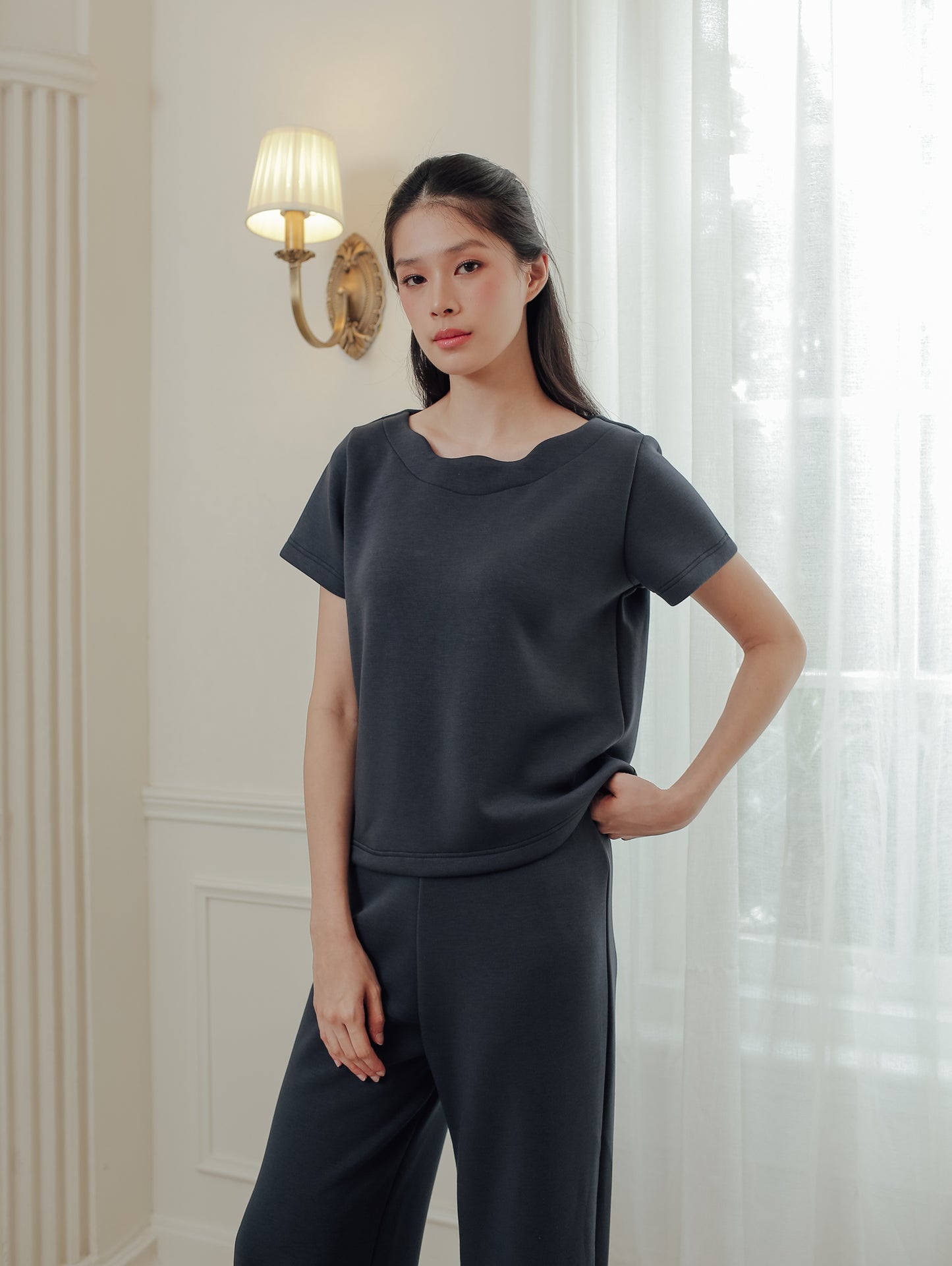 QIBY TOP (DAYOFF PURE EASE)