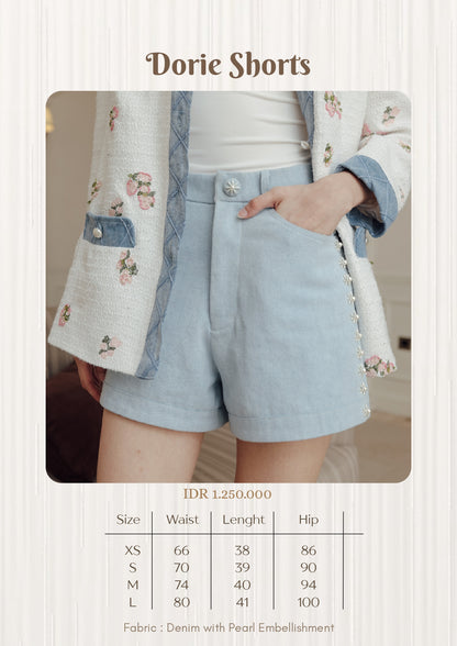 DORIE SHORTS  (ARRAY STILL GRACE)