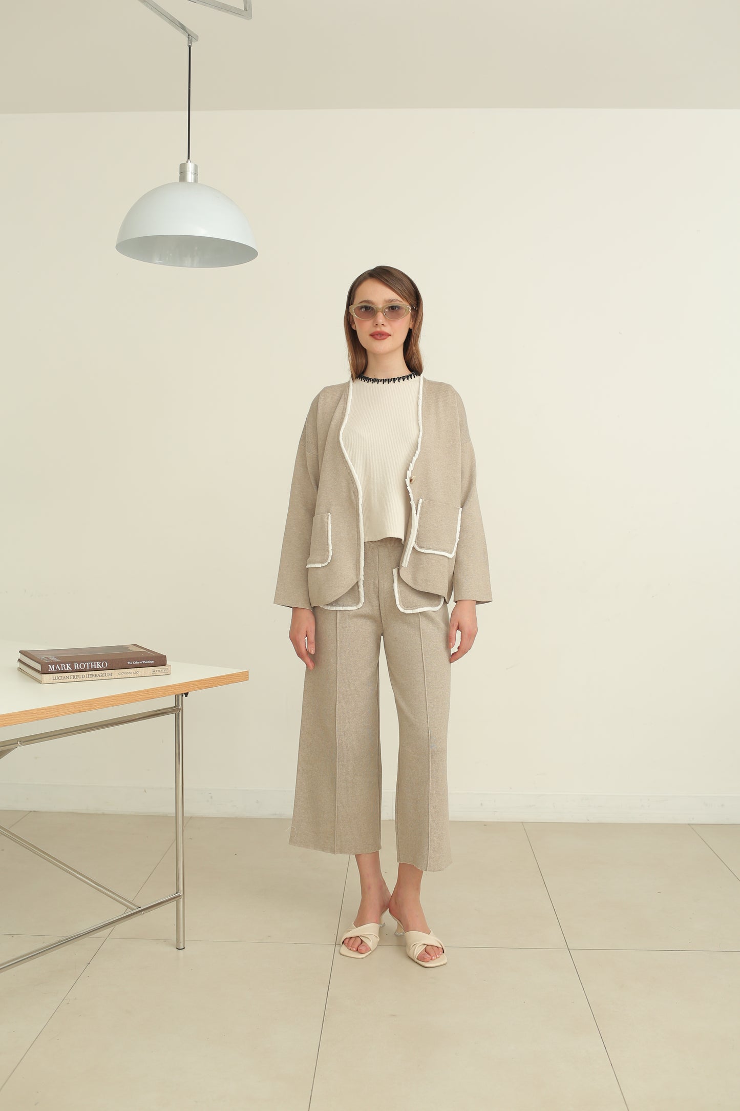SCHOTE OUTER (DAY OFF SOFT SHIFT)