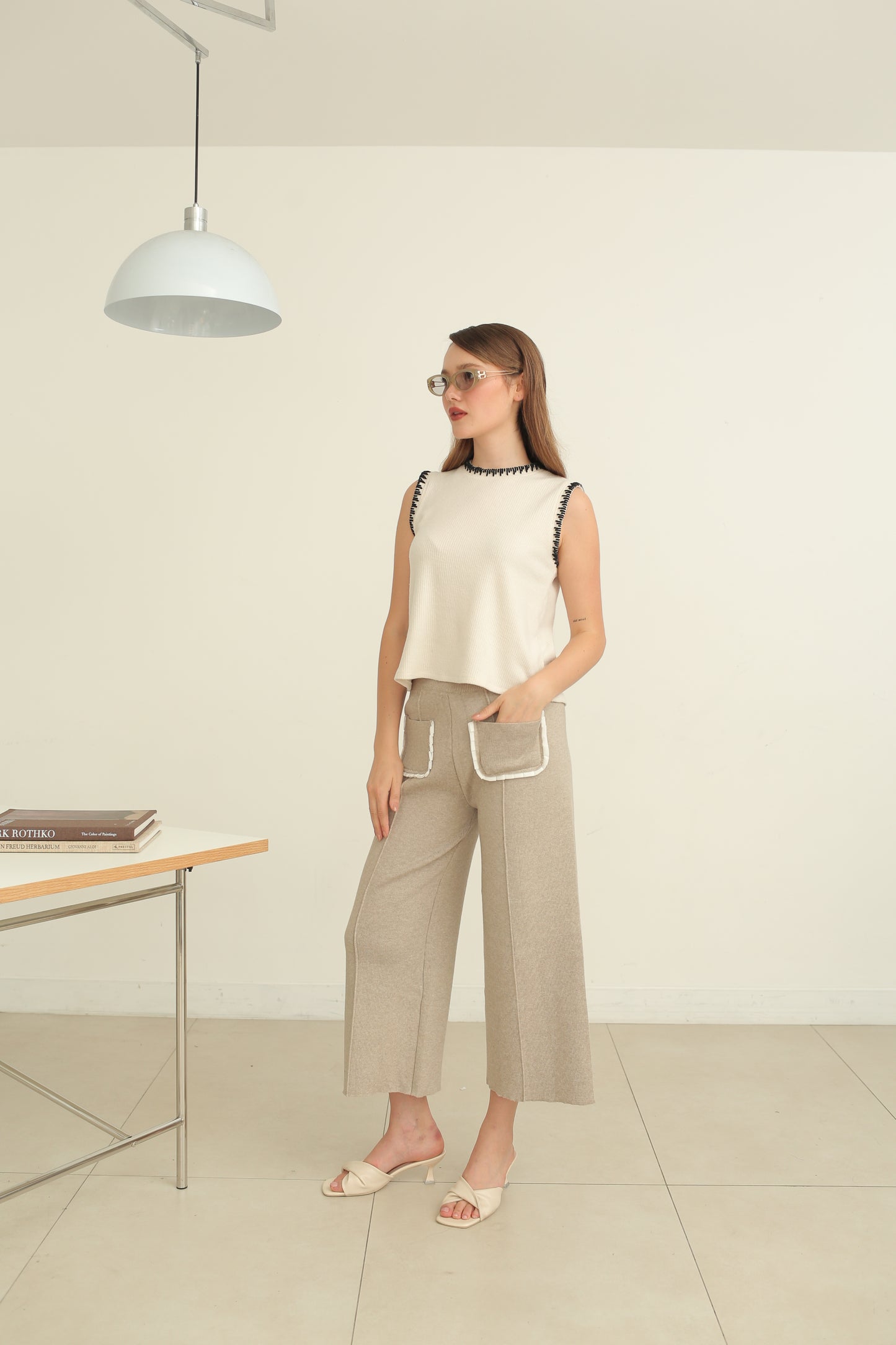 SCHOTE PANTS (DAY OFF SOFT SHIFT)