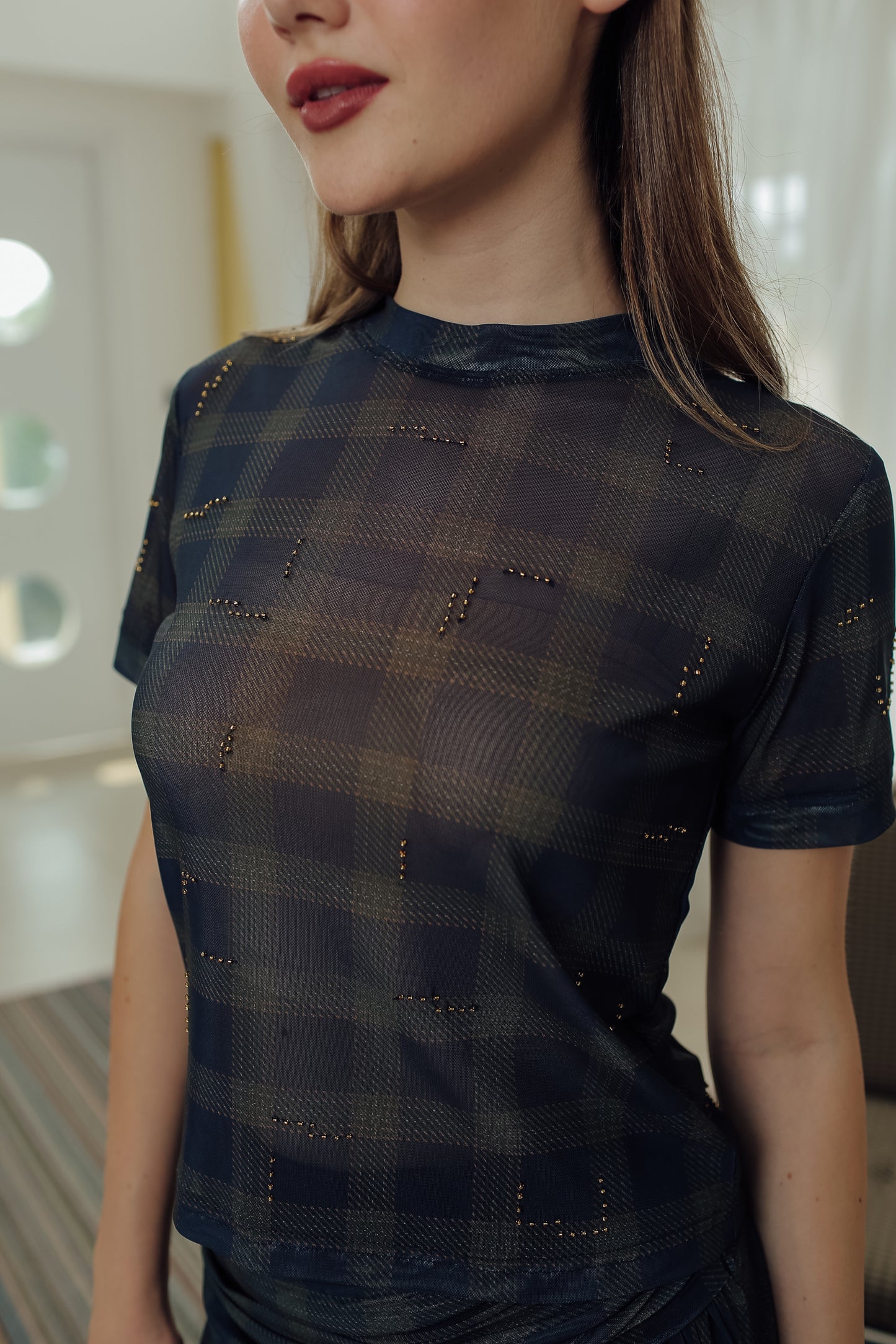 ECLIPSE TOP (ARRAY UNDER THE SUN)