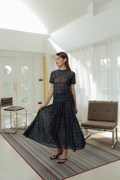ECLIPSE SKIRT (ARRAY UNDER THE SUN)