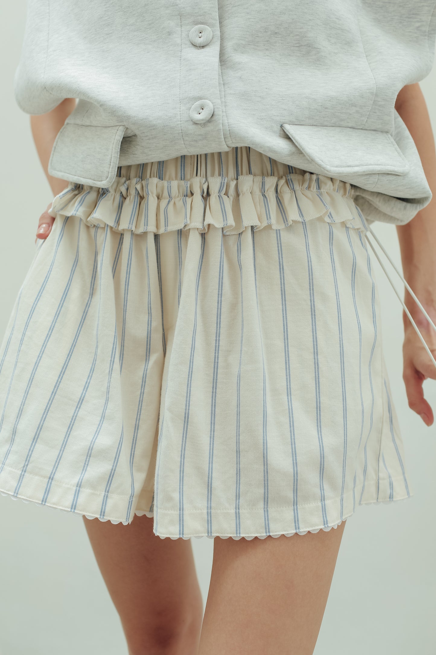 ISOLE SHORTS (DAYOFF DEAR SEPTEMBER)